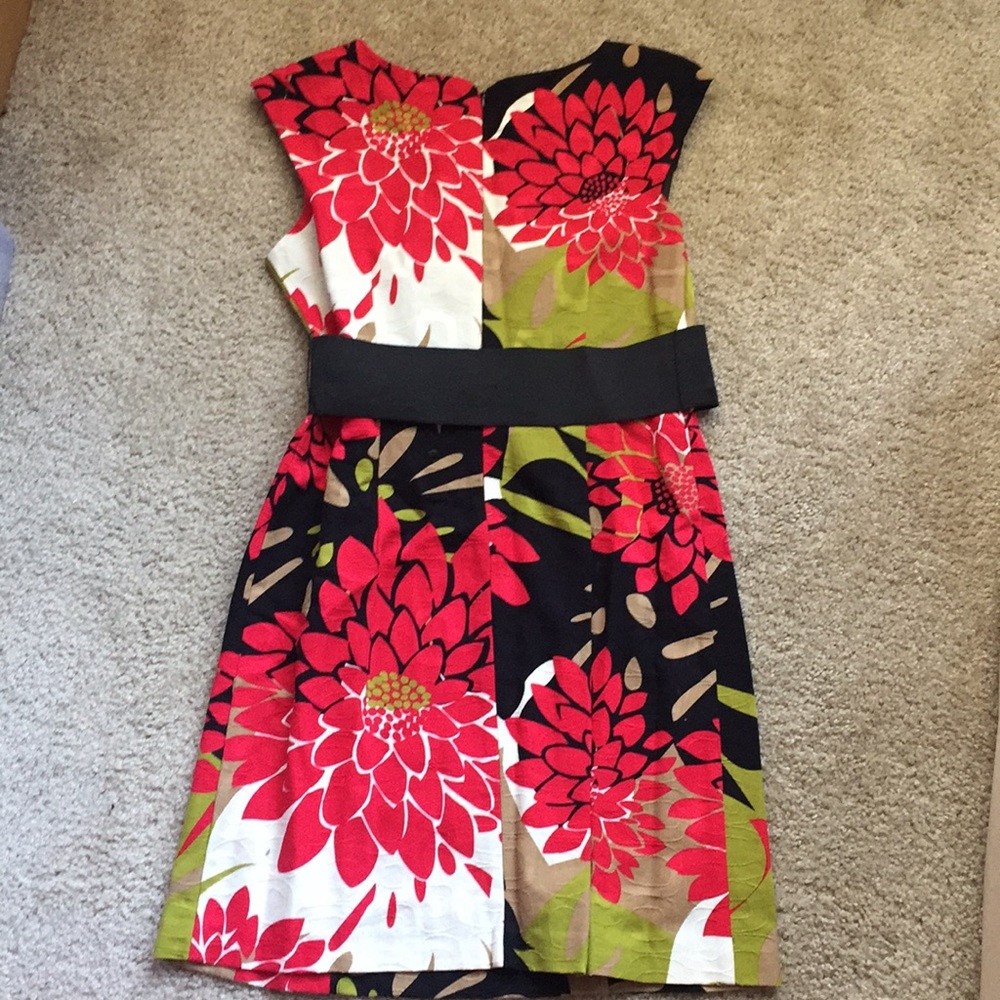 Dress - Picture 2 of 3